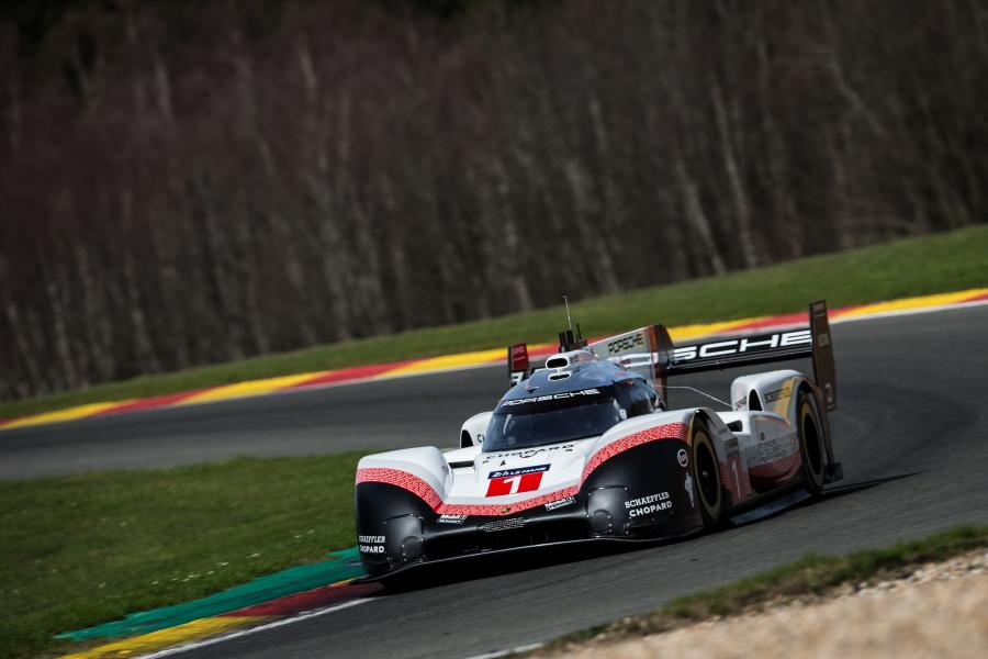  Porsche 919 Hybrid Evo 2018 года  (фото 8 из 17)